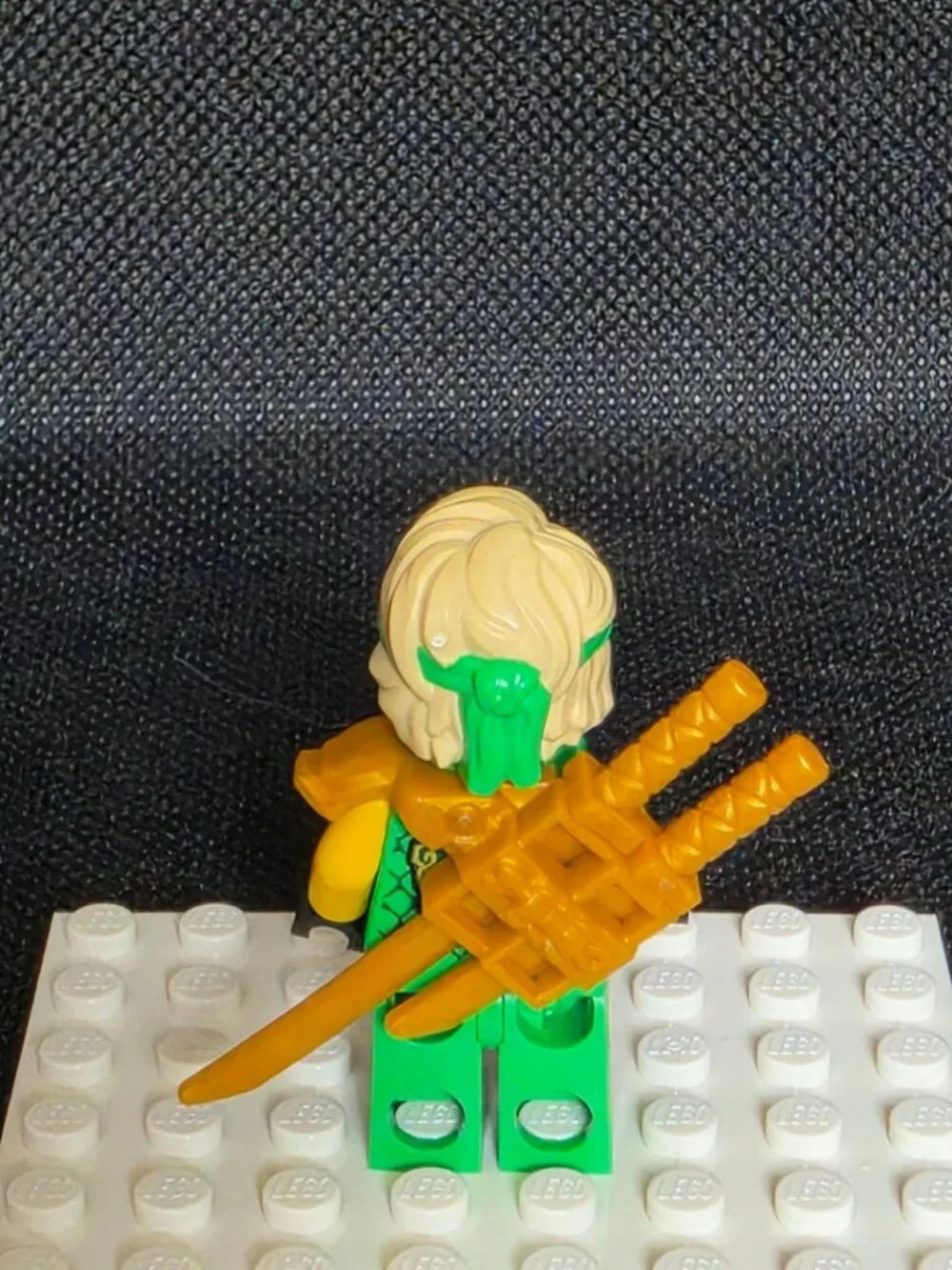 Lego Ninjago Lloyd Minifigure Dragons Rising Tournament Temple 71814 Gold Swords